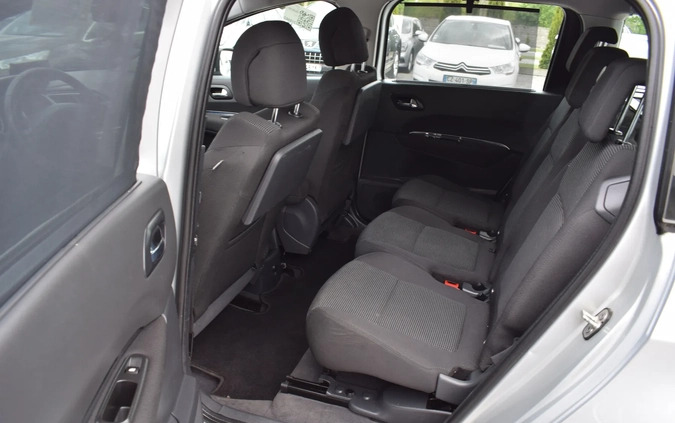 Peugeot 5008 cena 18500 przebieg: 267181, rok produkcji 2010 z Wałbrzych małe 277